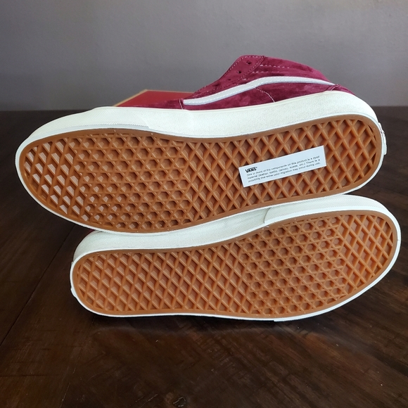 Vans Sk8-Hi Pig Suede Pomegranate Men Size 8.5, Women Size 10 - Picture 6 of 9